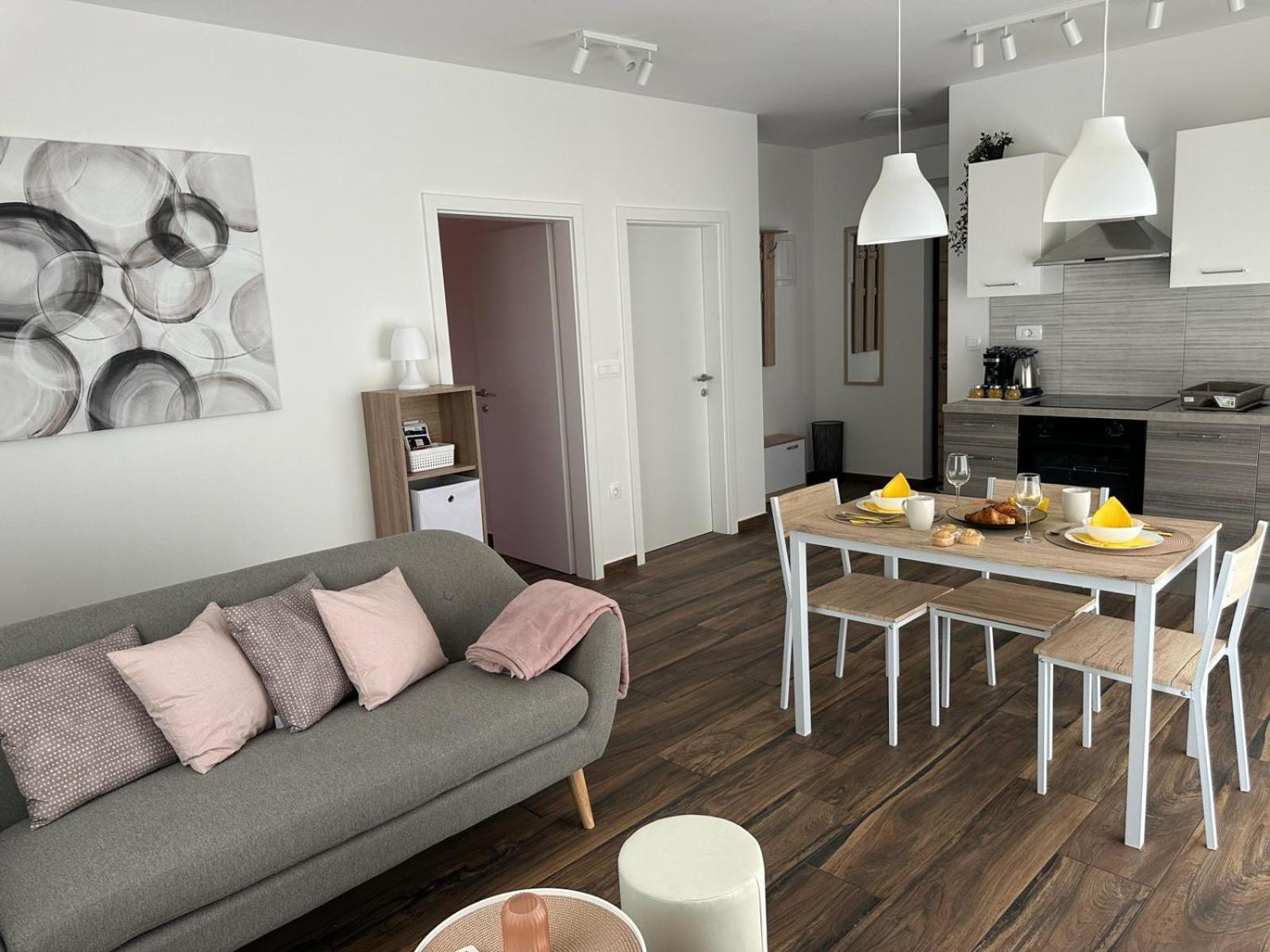 Apartments Harmony Hills Póla Kültér fotó